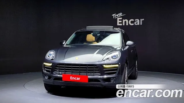 Porsche Macan 2017 — фото 3