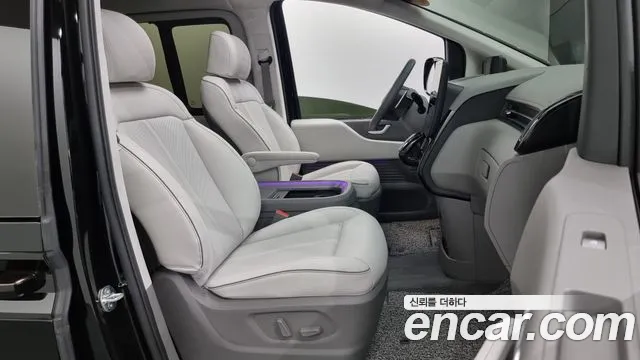 Hyundai Staria 2024 — фото 10