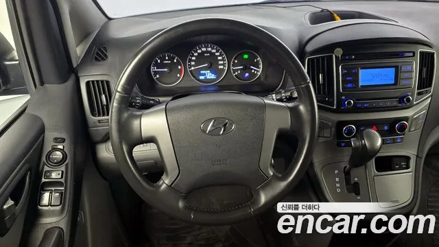 Hyundai Starex 2019 — фото 13