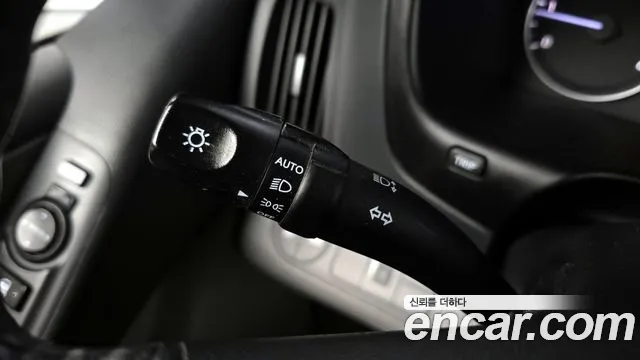 Hyundai Starex 2019 — фото 18