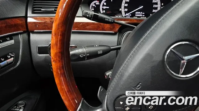 Mercedes-Benz S-Class 2010 — фото 17