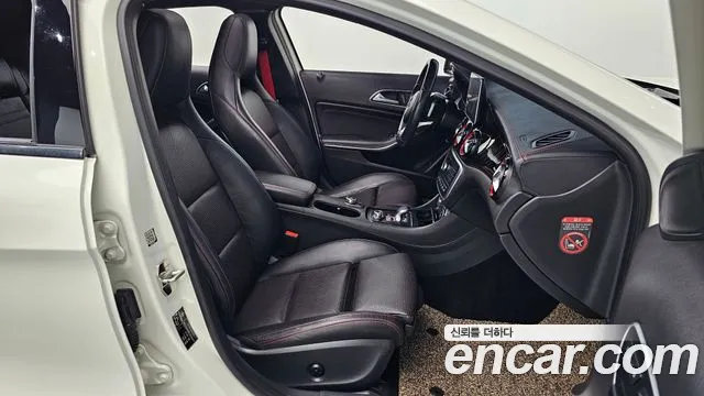 Mercedes-Benz GLA-Class 2016 — фото 11