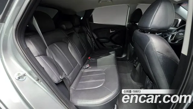 Hyundai Tucson 2015 — фото 19