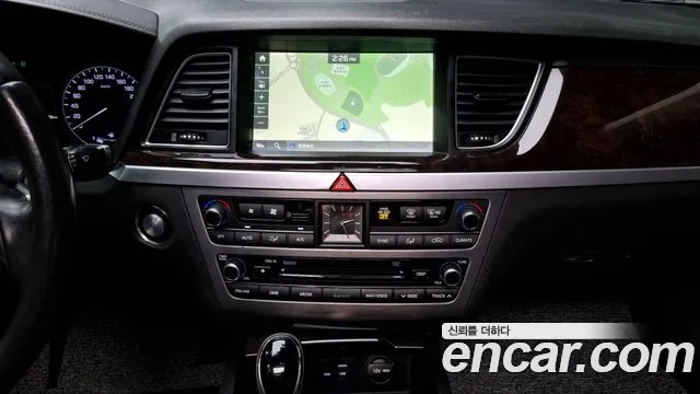 Hyundai Genesis 2016 — фото 15