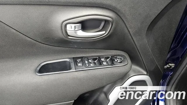 Jeep Renegade 2021 — фото 14