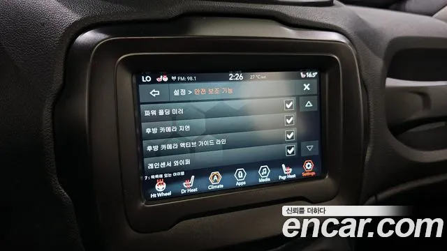 Jeep Renegade 2021 — фото 17