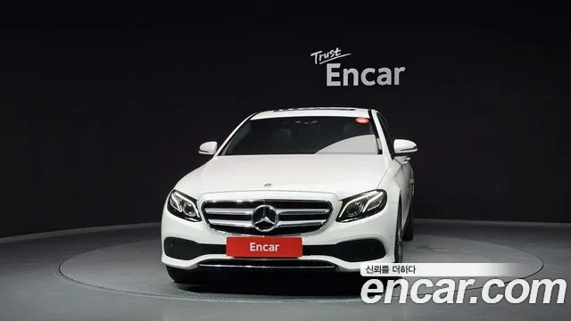 Mercedes-Benz E-Class 2019 — фото 3