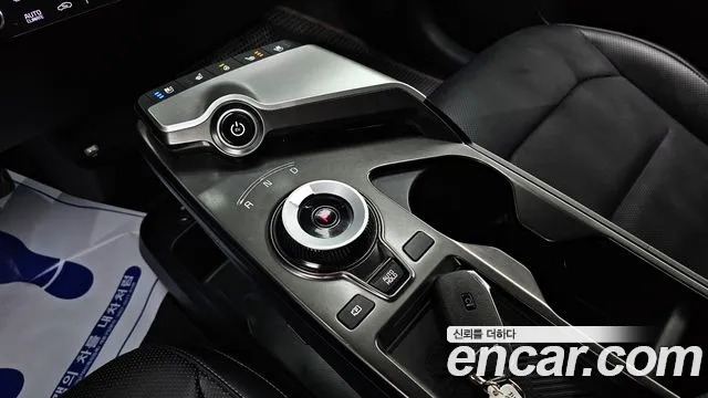 Kia EV6 2022 — фото 9