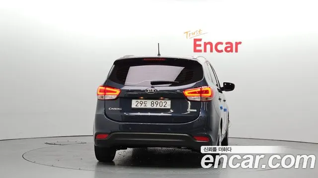 Kia Carens 2015 — фото 4