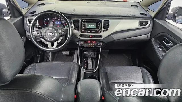 Kia Carens 2015 — фото 7