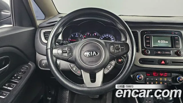 Kia Carens 2015 — фото 13
