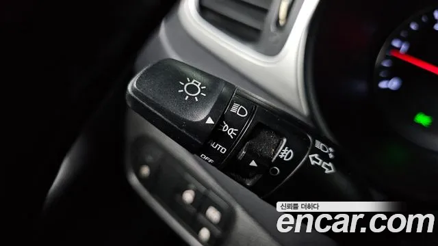 Kia Carens 2015 — фото 14