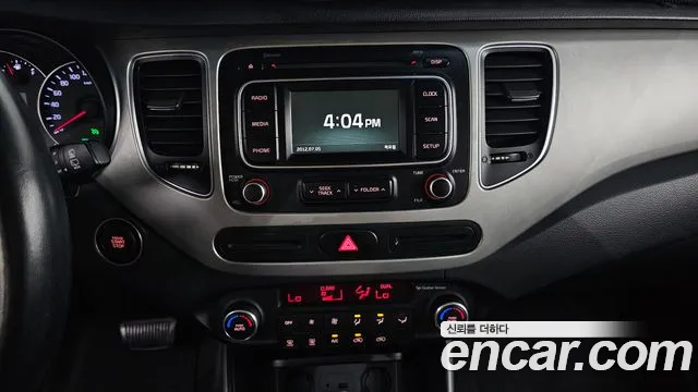 Kia Carens 2015 — фото 15