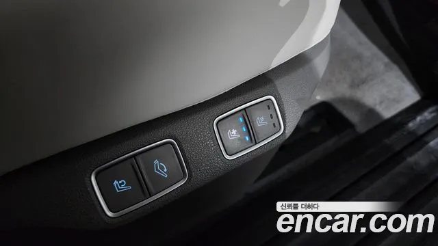 Hyundai Staria 2023 — фото 18