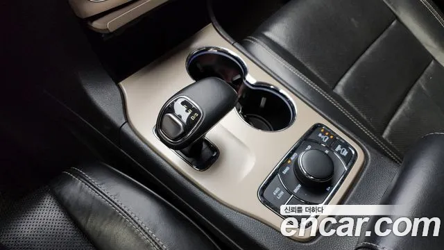 Jeep Cherokee 2014 — фото 9