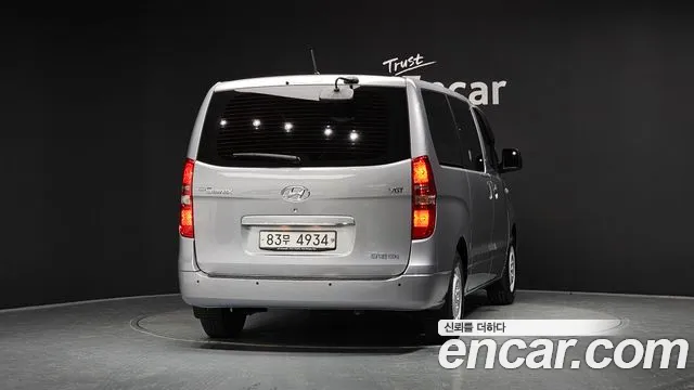 Hyundai Starex 2019 — фото 4