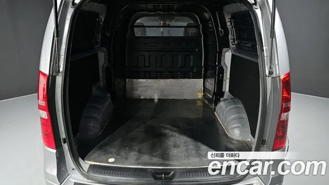 Hyundai Starex 2019 — фото 20