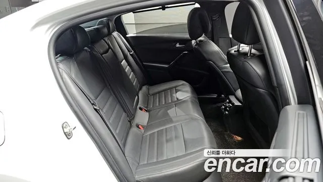 Peugeot 508 2015 — фото 11