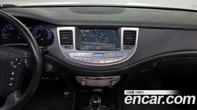 Hyundai Genesis 2014 — фото 15