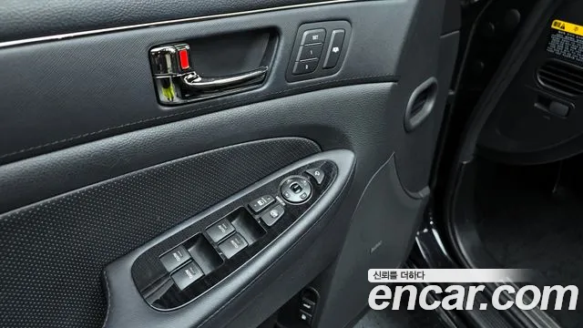 Hyundai Genesis 2014 — фото 17