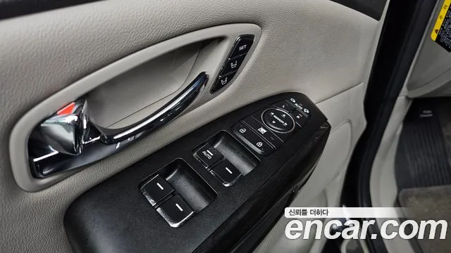 Kia Canival 2018 — фото 13