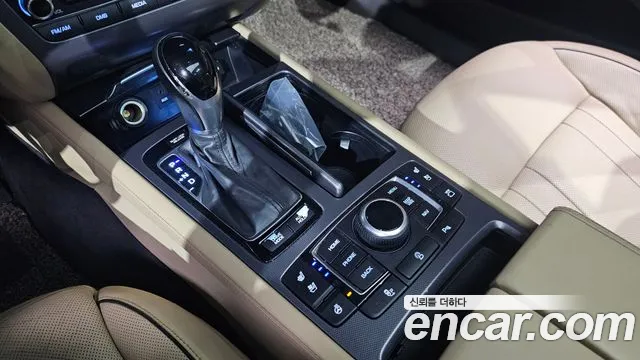 Hyundai Genesis 2015 — фото 9