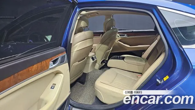 Hyundai Genesis 2015 — фото 12