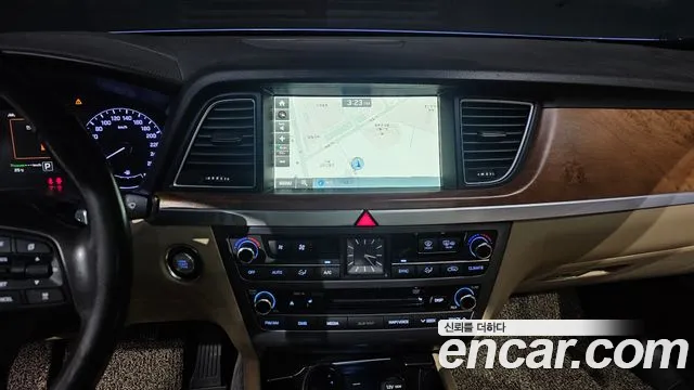 Hyundai Genesis 2015 — фото 14