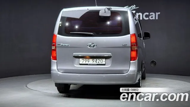 Hyundai Starex 2018 — фото 4