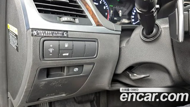 Hyundai Genesis 2016 — фото 15
