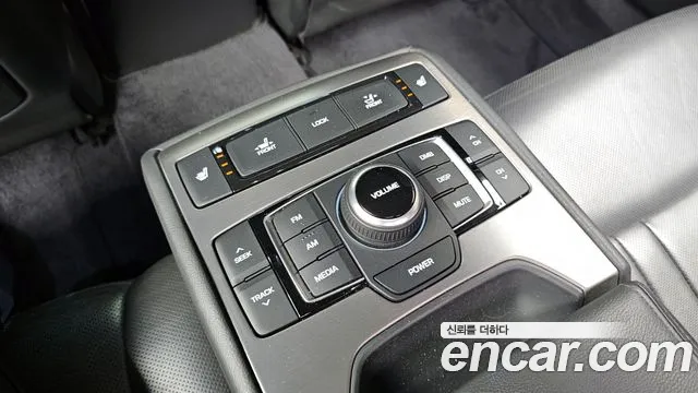 Hyundai Genesis 2016 — фото 19