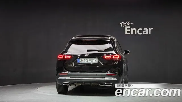 Mercedes-Benz GLA-Class 2023 — фото 4
