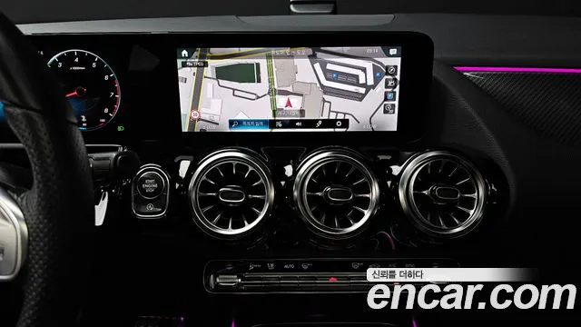 Mercedes-Benz GLA-Class 2023 — фото 14