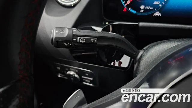 Mercedes-Benz GLA-Class 2023 — фото 17