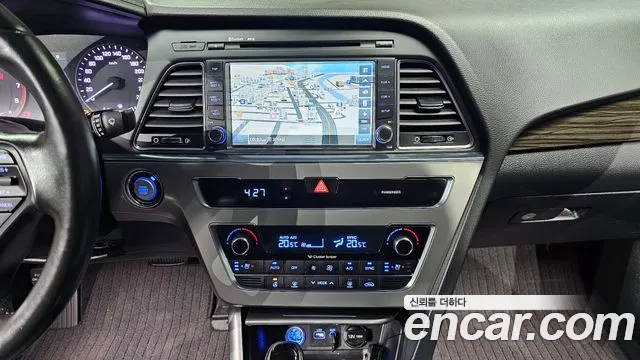 Hyundai Sonata 2015 — фото 14