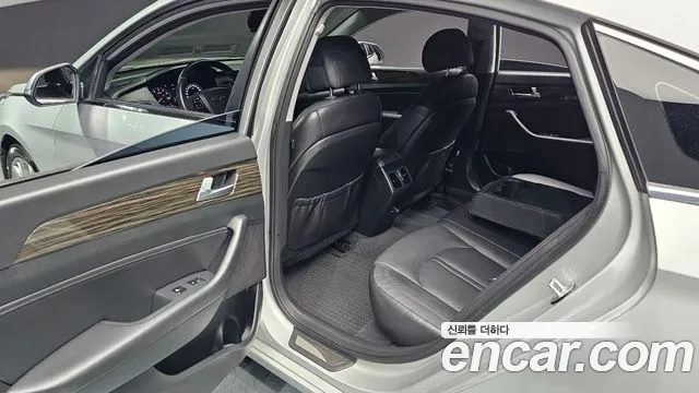 Hyundai Sonata 2015 — фото 17