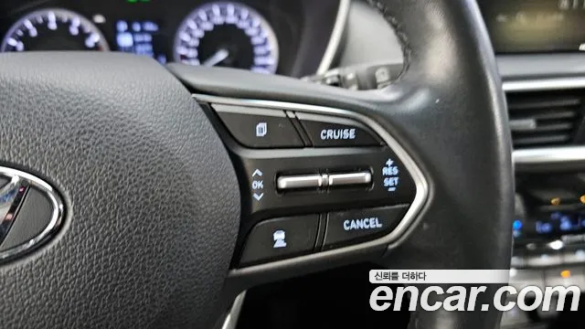Hyundai Santafe 2019 — фото 12