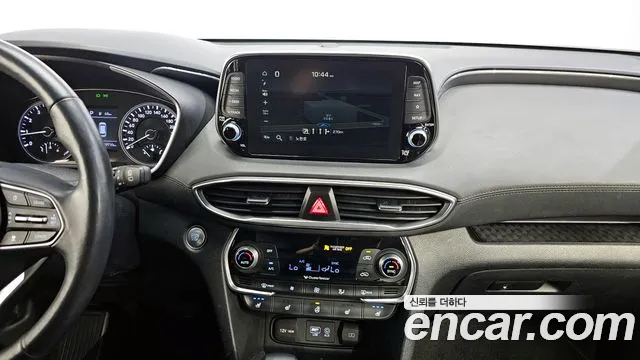 Hyundai Santafe 2019 — фото 16