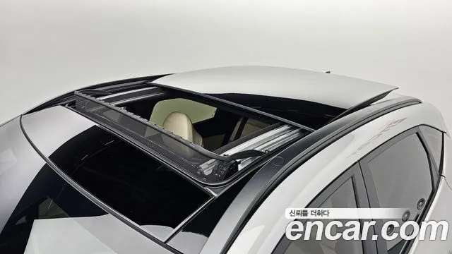 Hyundai Kona 2023 — фото 19