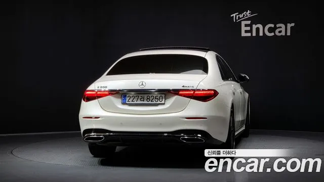 Mercedes-Benz S-Class 2023 — фото 4