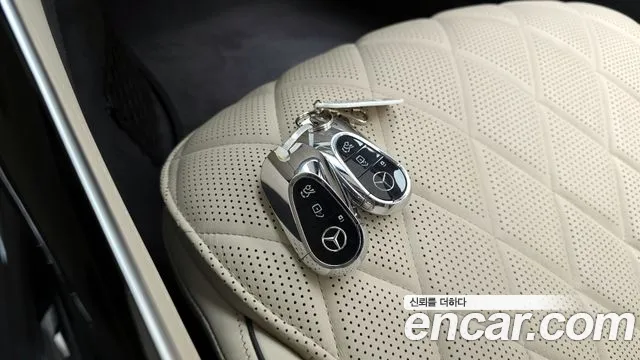 Mercedes-Benz S-Class 2023 — фото 16