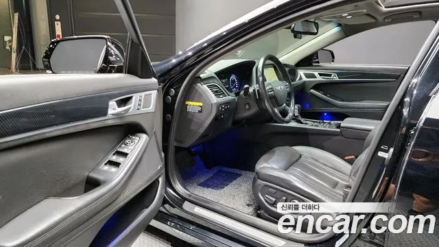 Hyundai Genesis 2014 — фото 11