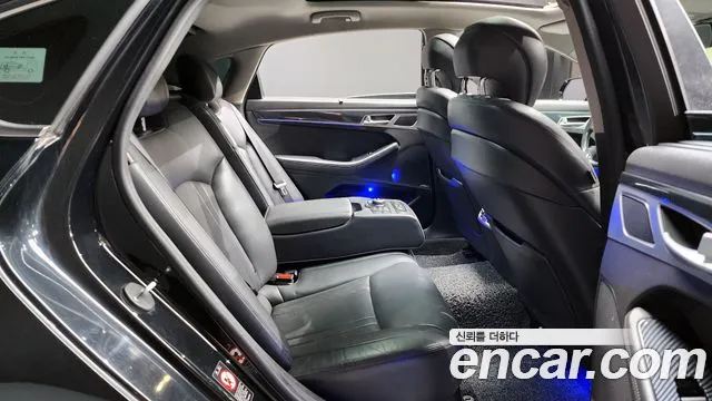 Hyundai Genesis 2014 — фото 12