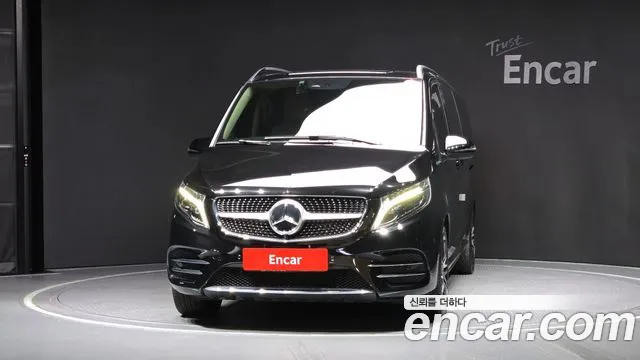 Mercedes-Benz V-Class 2023 — фото 3