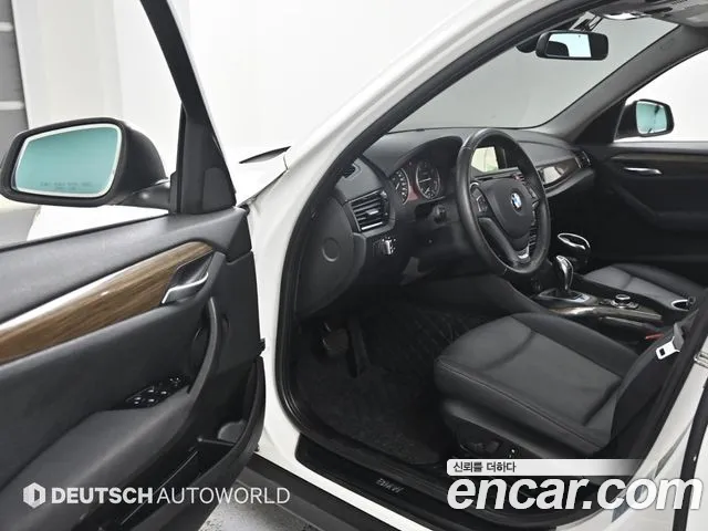 BMW X1 2015 — фото 11