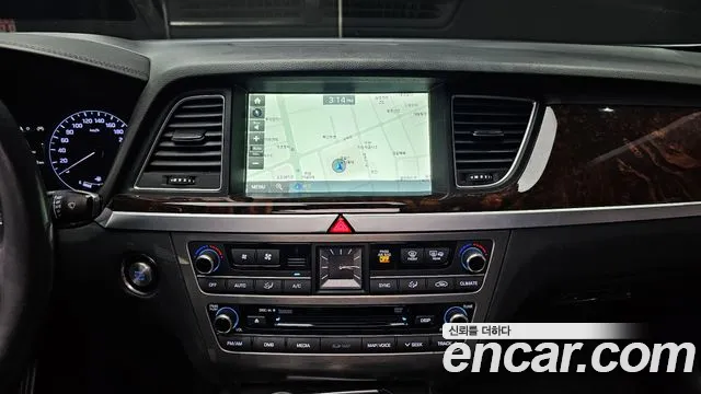 Hyundai Genesis 2016 — фото 15