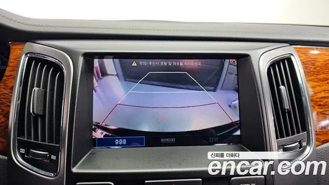Hyundai Equus 2010 — фото 16