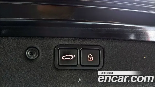 Hyundai Equus 2010 — фото 18
