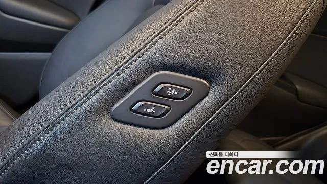 Hyundai Kona 2023 — фото 17