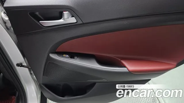 Hyundai Tucson 2018 — фото 18